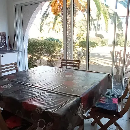 L Hacienda - 4 A 5 Personnes Proche Et Port - Parking Daire